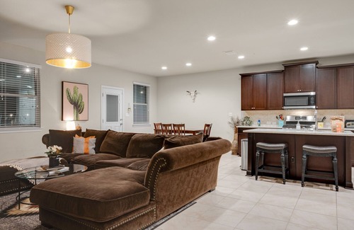 San Marcos House | Spacious San Marcos Retreat w/Fire Pit, Pool Table & Near TXST + Outlet Mall