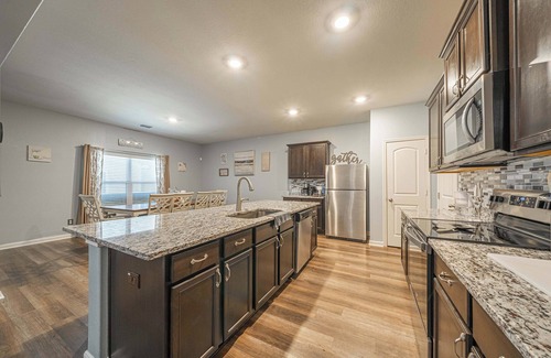 Medina Valley House | Spacious SATX Escape. Family + Work-Ready 4BR/3.5BA Near Lackland AFB