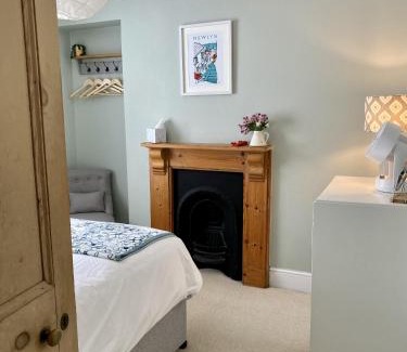 Chysauster House | Spacious, seaside, Victorian home "Bay View Terrace", Penzance