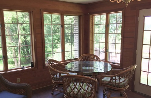 Dellwood House | Spacious, secluded 5 bedroom Dellwood home