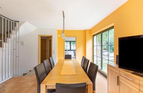Friedrichshoehe House | Spacious semi-detached house with wood stove located directly on the Rennsteig