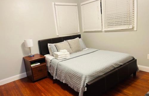Fort Washington Villa | Spacious single family home close to VA and DC 5mins to MGM