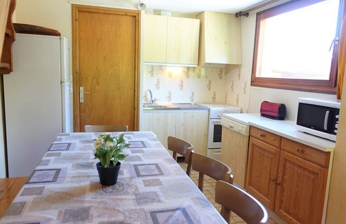 Areches Apartment | Spacious Ski-In/Ski-Out Apartment for 8 with Parking and Ski Storage