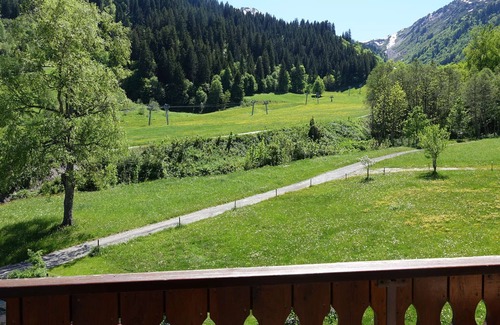 Areches Apartment | Spacious Ski-In/Ski-Out Apartment for 8 with Parking and Ski Storage