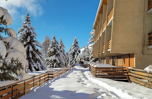 Orcieres-Merlette Apartment | Spacious south-facing 3-room apartment for 6 people with garage