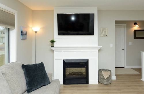 Fargo House | Spacious South Fargo Home: Room for Everyone!