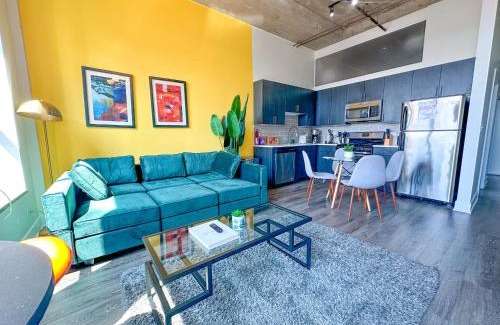 Near South Side Apartment | Spacious South Loop 2BR Apartment Near McCormick Place, Soldier Field & Downtown Chicago
