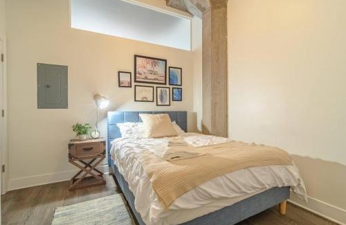 Near South Side Apartment | Spacious South Loop 2BR Apartment Near McCormick Place, Soldier Field & Downtown Chicago