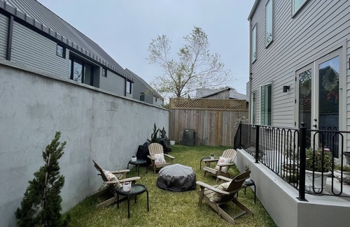 Faubourg Livaudais Apartment | Spacious Studio 3 Blocks Off St. Charles Avenue