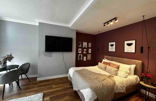 Belsize Apartment | Spacious studio for 4 near Regents Park n1