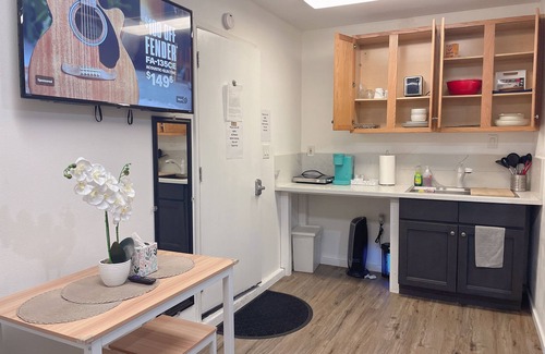 Westminster Apartment | Spacious Studio Near Disneyland & LittleSaigon