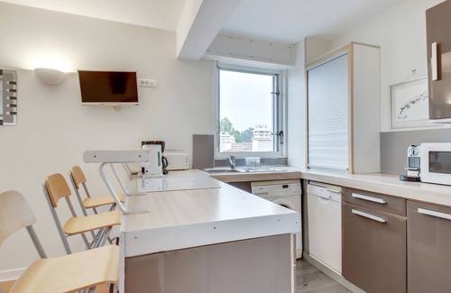 Anglet Apartment | Spacious Studio Near Golf & Beach with Pool in Anglet
