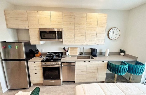Downtown Des Moines Apartment | Spacious Studio Unit in Des Moines