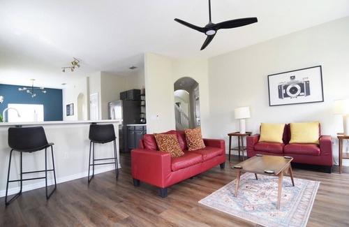 West Haven Villa | Spacious & Stylish Pool Home With Games Room On West Haven, Disney 11 miles!