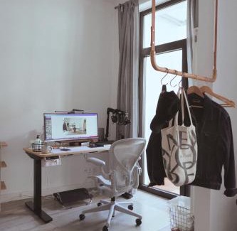 Linden-Mitte Apartment | Spacious Stylish Scandi Apartment in Linden-Mitte