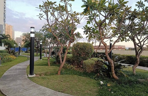 Ugong Condo | Spacious Suite in Pasig CityUrban Metro Escape