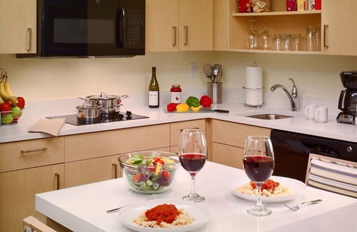 The Galleria Apartment | Spacious Suite with Private Kitchen! Outdoor Pool, Free Breakfast, Pets Allowed!