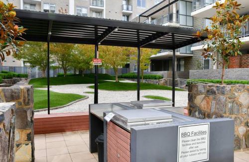 City West Apartment | Spacious sun-drenched apartment, centrally located