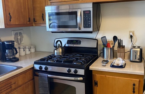 East Flushing Apartment | Spacious sunny two bedroom apartment in Flushing. Perfect for roommates, family.