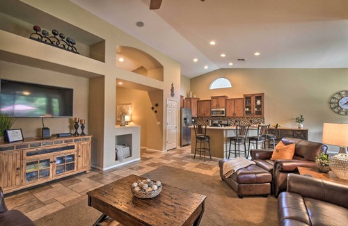 Royal Ranch House | Spacious Surprise Home: 6 Mi to Wildlife World Zoo