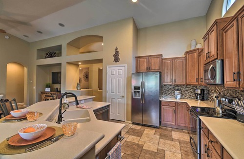 Royal Ranch House | Spacious Surprise Home: 6 Mi to Wildlife World Zoo
