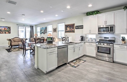 Surprise House | Spacious Surprise Home Near Sports Stadiums!
