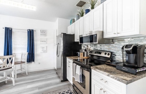 Seffner Community Alliance House | Spacious Tampa Home 4bed 3bath + Game Room! Great location!