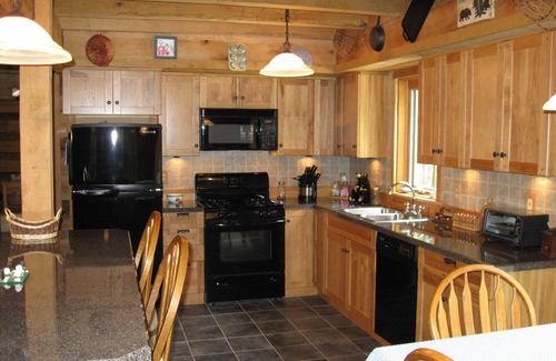 Albrightsville House | Spacious Timber Frame Cabin