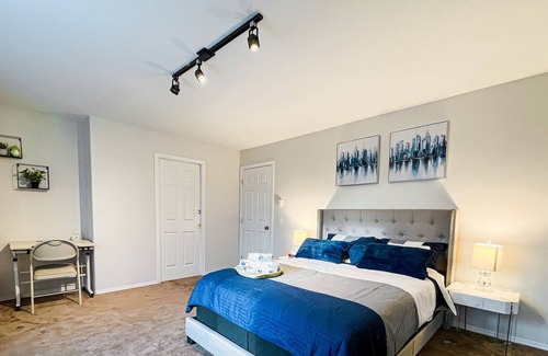 Rutland House | Spacious Top Floor Suite Hosted By 2 Lovely Puppies