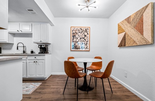 East Riverside - Oltorf Condo | Spacious Townhome Condo - 2 bed 1.5 bath