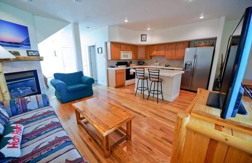 Driggs House | Spacious Townhome with Shuttle Access to Grand Targhee