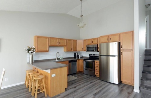 West Fargo House | Spacious Townhouse in West Fargo