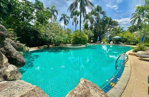 Bang Tao Villa | Spacious Townhouse at Laguna Lakeshore