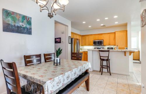 Turlock House | Spacious Turlock Home about 1 Mi to University!