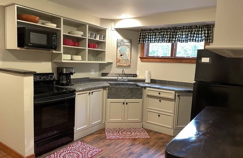 Carrabassett Valley Apartment | Spacious Twinbrook apartment on shuttle route.