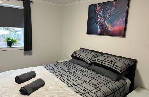 Greenock Apartment | Spacious two bedroom apartment, entire place