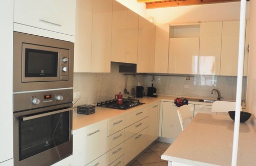 Castello Apartment | Spacious two-bedroom, two-bathroom apartment in old town, Biennale area