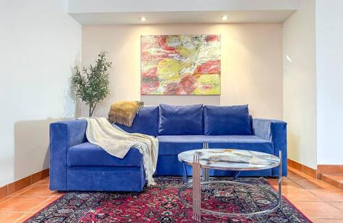 Montreal Apartment | Spacious two-storey townhouse w private parking 15 mins from Downtown