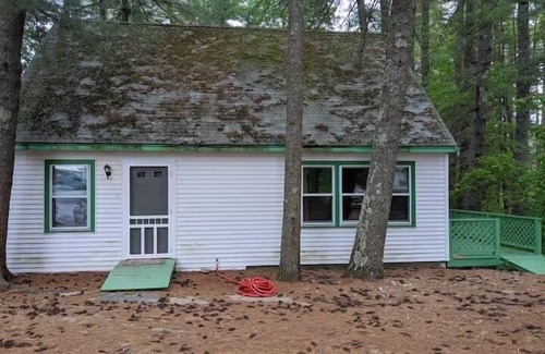 Raymond Cottage | Spacious Two-Story Cottage with Stunning Views & Waterfront Access