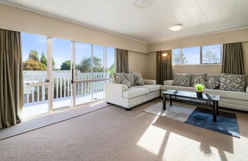 Springfield House | Spacious Utuhina holiday House