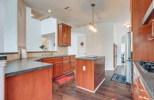 Kyle House | Spacious Vacation Home < 20 Mi to Downtown Austin!
