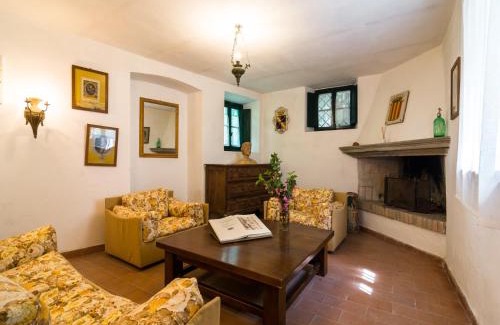 San Marcello Piteglio House | Spacious Villa Retreat