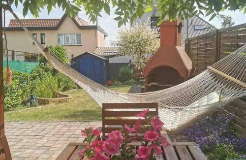 Dilbeek Villa | Spacious Villa in Dilbeek with Private Garden, Ideal for Families & Business