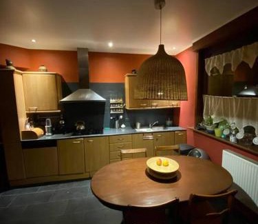 Dilbeek Villa | Spacious Villa in Dilbeek with Private Garden, Ideal for Families & Business