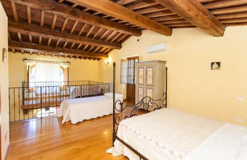 Ramazzano Villa | Spacious Villa in Ramazzano, Perugia with Private Pool