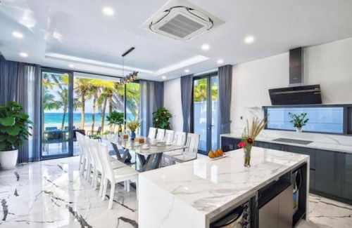 Ngu Hanh Son Villa | SPACIOUS VILLA IN THE OCEAN VILLAS RESORT