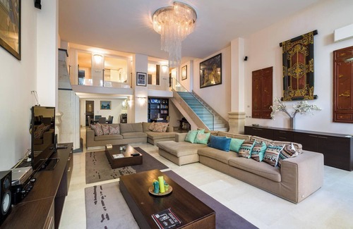 Taormina Villa | Spacious villa with pool