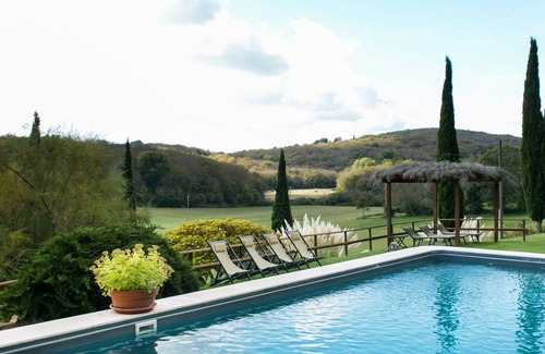 Simignano Apartment | Spacious Villa with Pool in the Countryside,Relaxing Setting and Stunning View