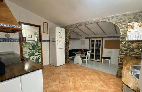 Constanti Villa | Spacious villa with pool in Tarragona