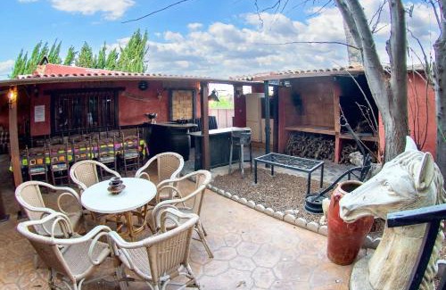 Algaida Villa | Spacious Villa with Private Pool in Archena